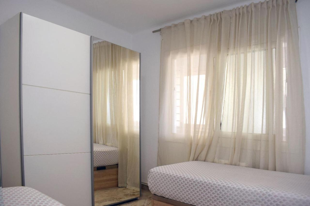 Apartamentos Atlas Terrassa II Exterior photo
